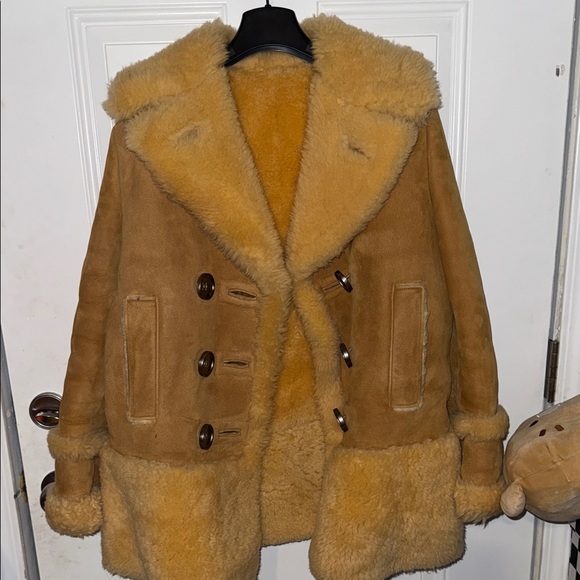 Coach Women's Tan Shearling Coat - Picture 4 of 5